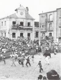 1956 LA PROBADILLA EN LA PLAZA MAYOR. F. Rafael [1024x768]